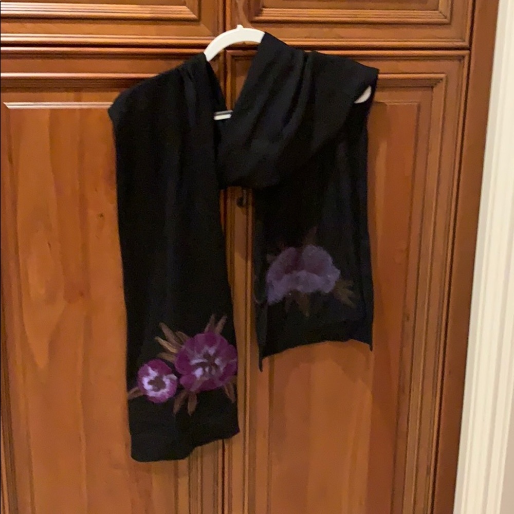 Women’s hat & scarf